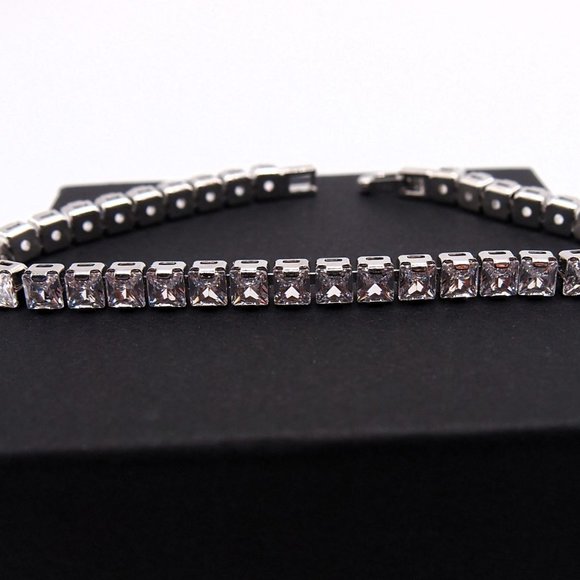Elegant 7 Inches Princess Cut Diamond Tennis Bracelet Solid Sterling Silver - Picture 2 of 9
